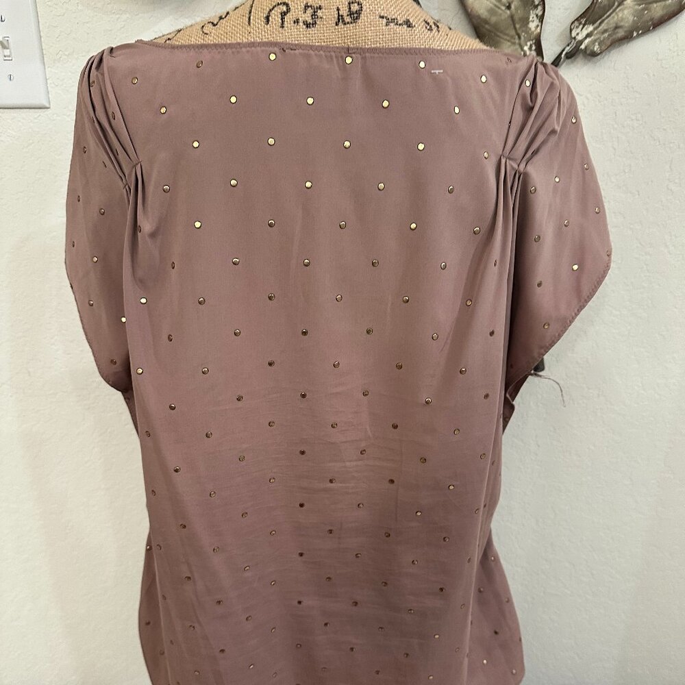 A.N.A. Mauve Pink Gold Studded Blouse – Size 1X - Picture 3 of 4
